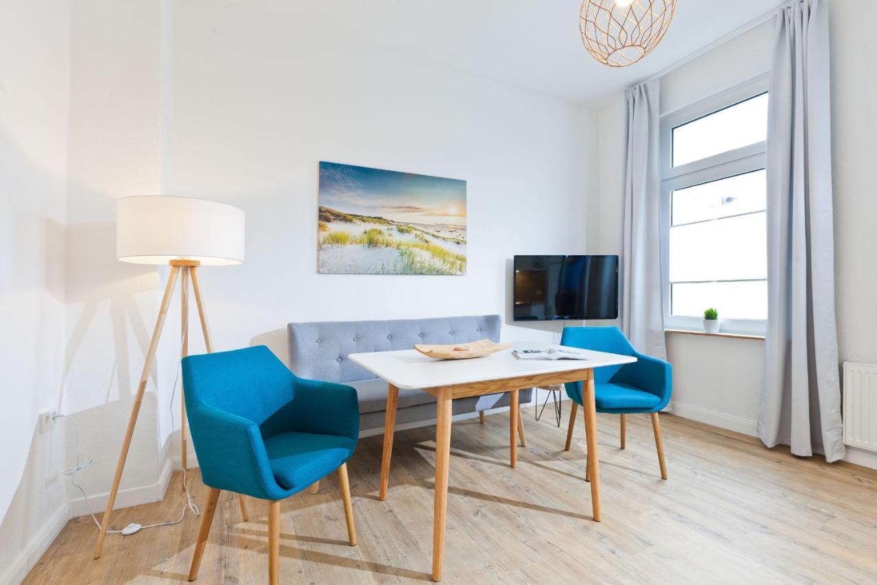 Haus Menno Janssen - Ferienwohnung Bella Norderney Exterior foto
